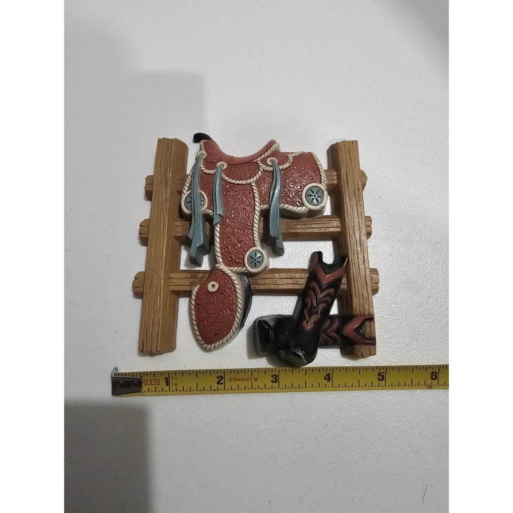 Home Interiors Western Saddle & Boots Wall Hook Hanging Decor 6